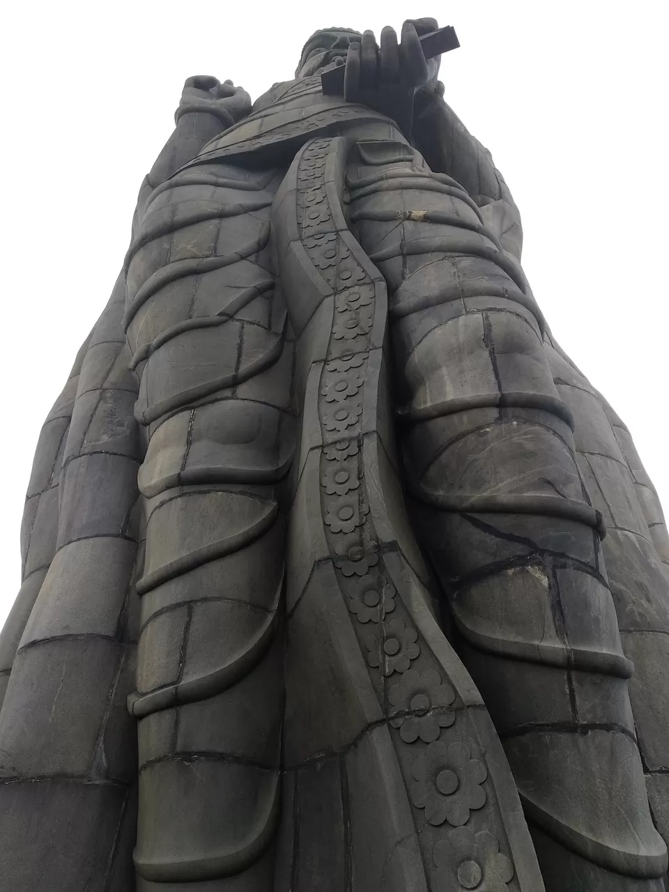 Photo of Thiruvalluvar Statue, Kanyakumari, Tamil Nadu, India by Swati Keshri