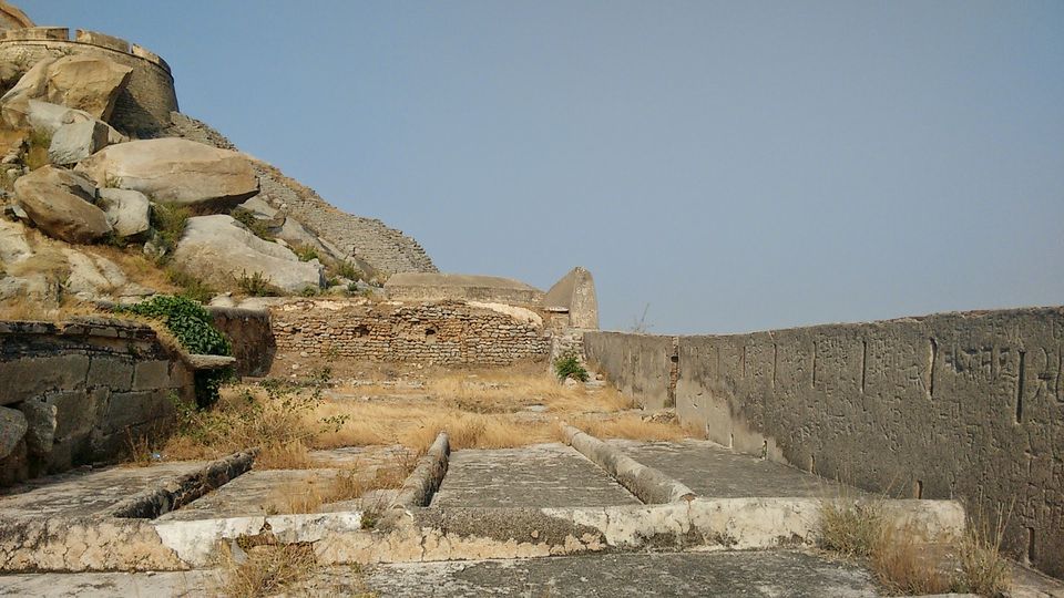Photo of Madhugiri Fort, Karnataka by Swati Keshri