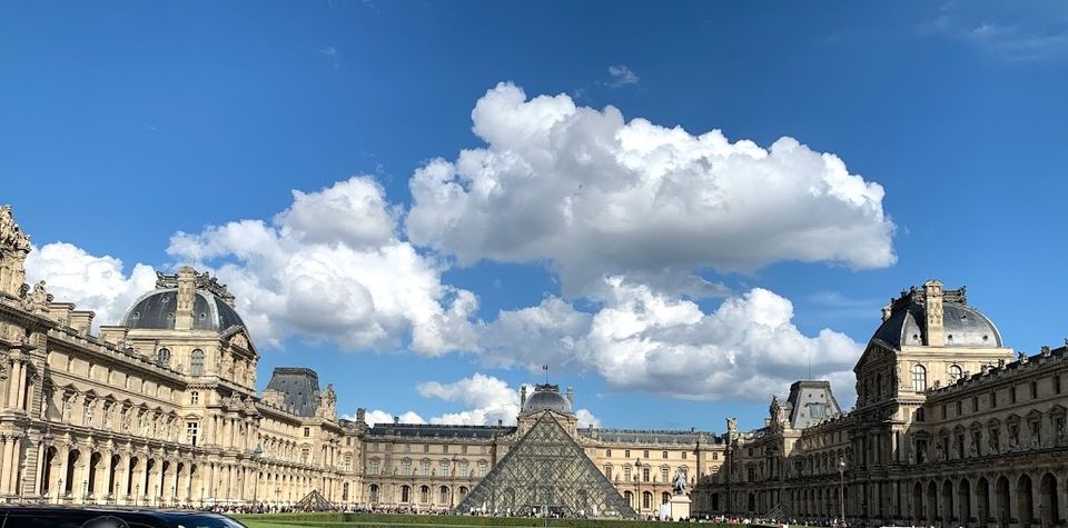 Photo of Louvre Museum, Rue de Rivoli, Paris, France by Swati Keshri