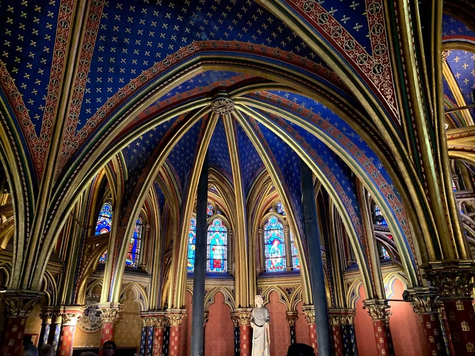 Photo of Sainte-Chapelle, Boulevard du Palais, Paris, France by Swati Keshri