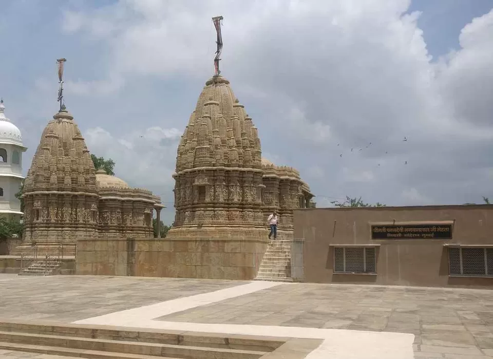Photo of Jain Swetambar Temple, Fort Road, Sector2, Gandhi Nagar, Chittorgarh, Rajasthan, India by Swati Keshri