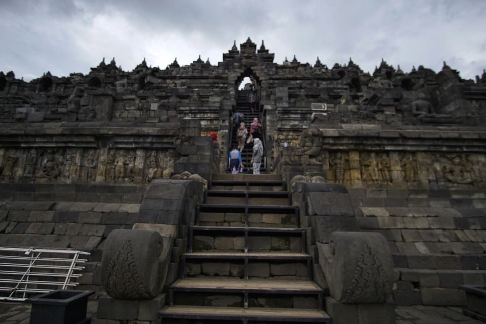 Photo of Walk With the Wayfarer - Indonesia - thewayfarerexplorer - Medium 2/6 by the wayfarer explorer