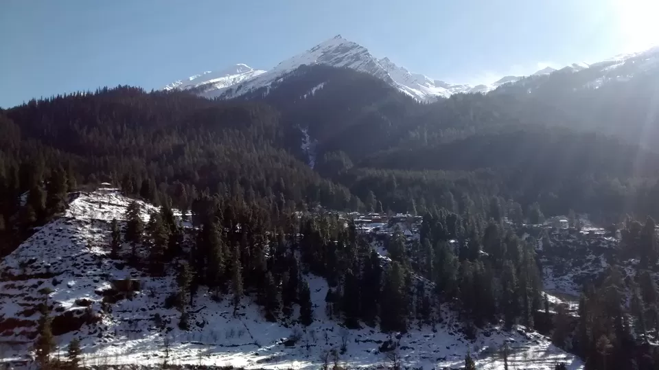 Photo of Somewhere behind this lies kheerganga by Suhani
