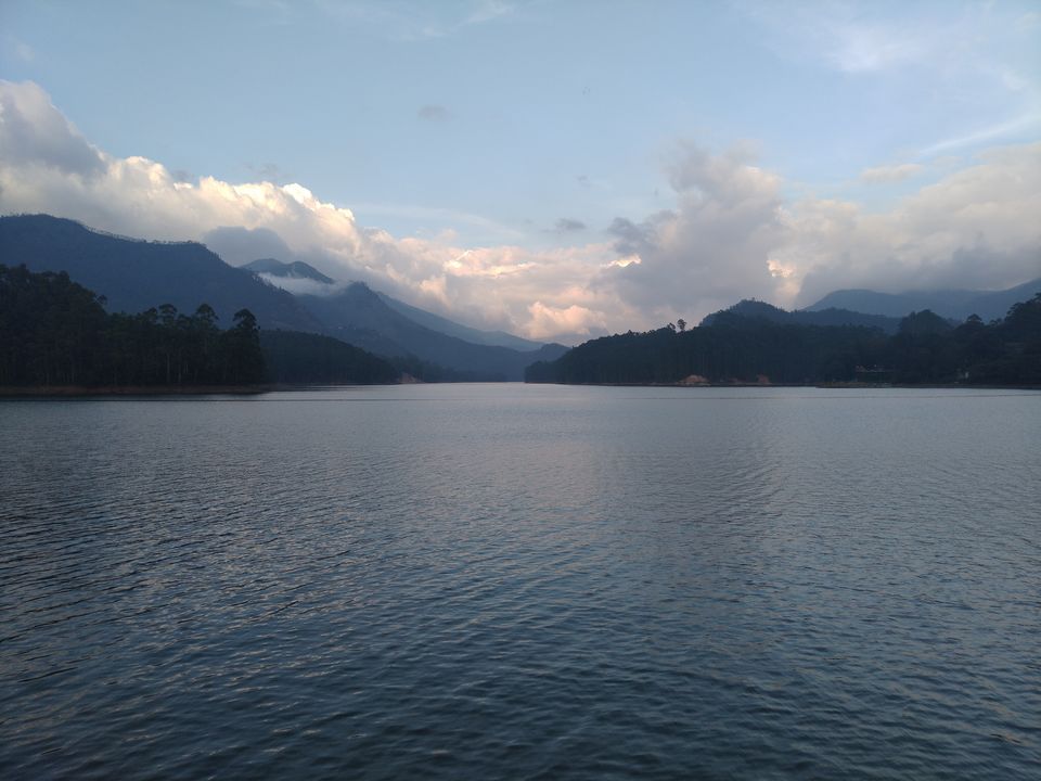 Photo of Two days at Munnar by Shaunak Bhattacharjee