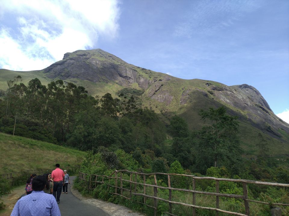 Photo of Munnar Hill Station, Munnar - Top Station Highway, Kannan Devan Hills, Kerala, India by Shaunak Bhattacharjee