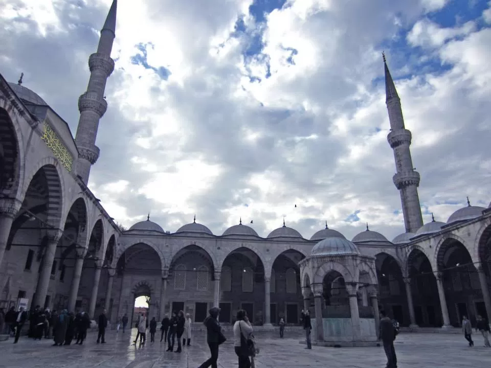 Photo of Sultan Ahmet Mahallesi, The Blue Mosque, Atmeydanı Caddesi, Fatih/Istanbul, Turkey by SOHFI HAMID