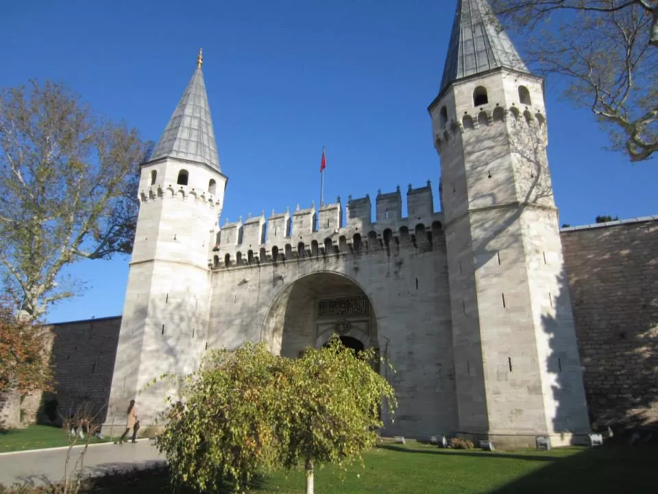 Photo of Cankurtaran Mahallesi, Topkapi Palace Museum, Fatih/Istanbul, Turkey by SOHFI HAMID