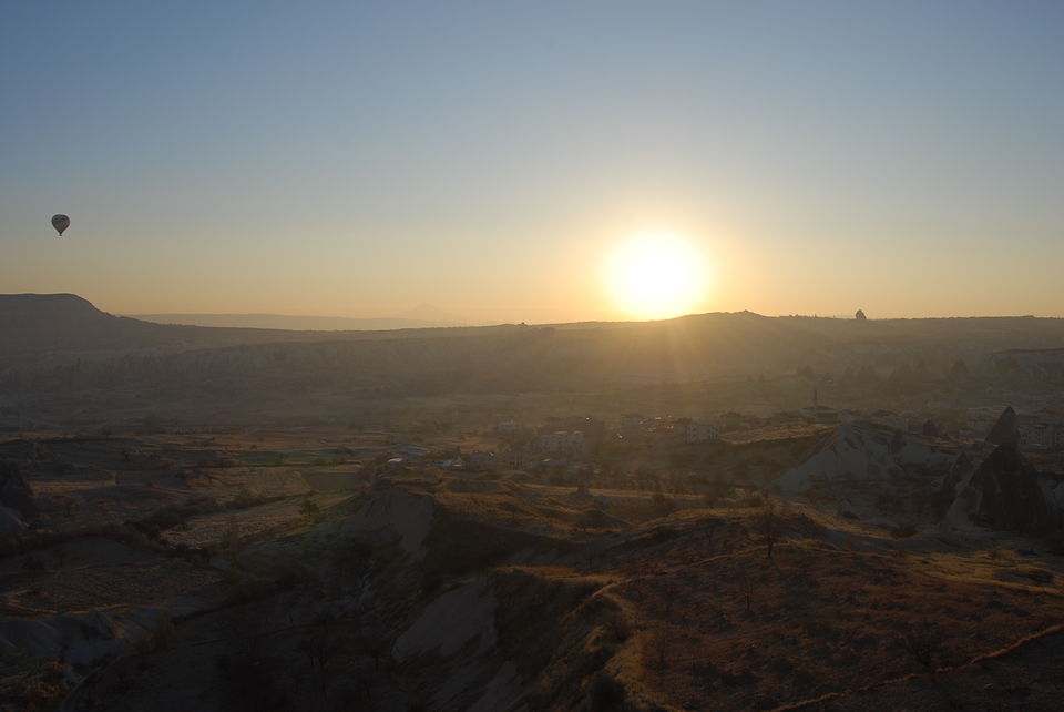 Photo of Up in the Air Over Cappadochia Skies 12/16 by SOHFI HAMID