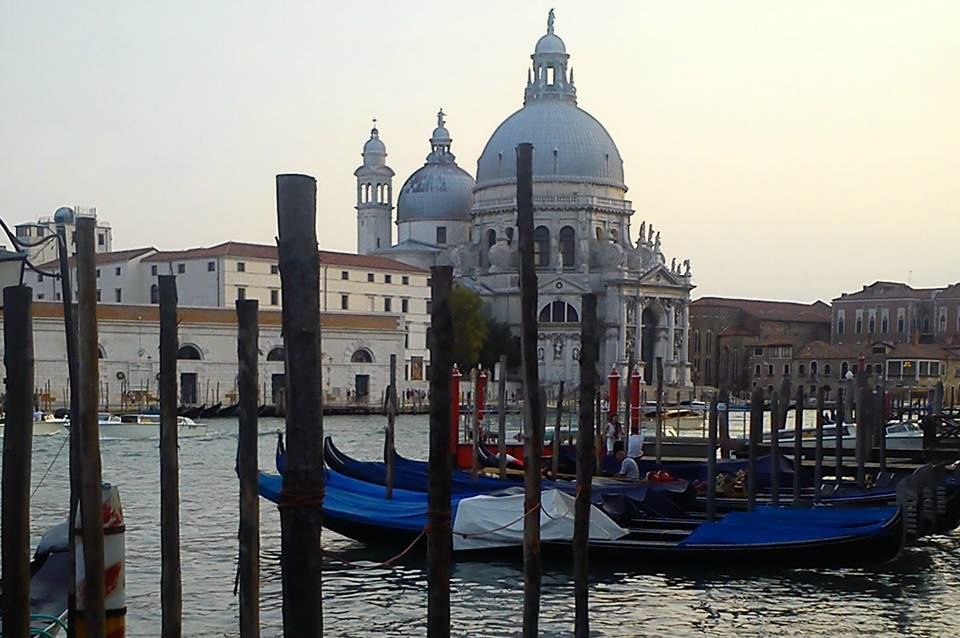 Photo of Mystic Venice 6/10 by Amitayu Banerjee