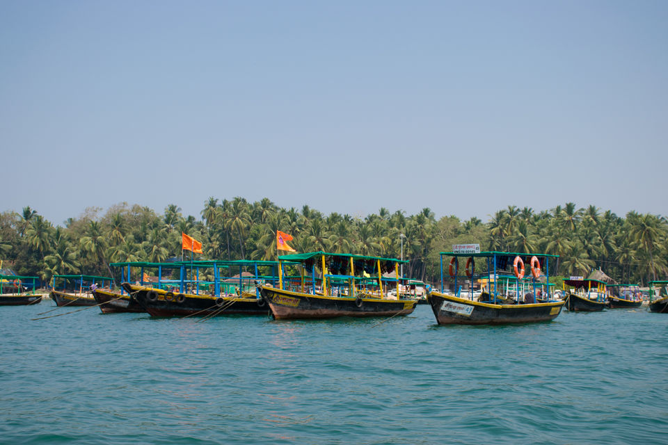 Photo of Tarkarli - Getting intimate with the sun & sand by Apoorv Karlekar