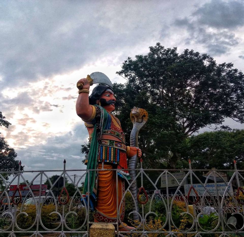 Photo of Chamundi Hill, Mysuru, Karnataka by Heena Kohli