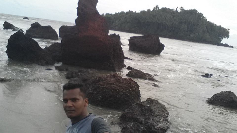 Photo of One day trip to Dharmadam Island, Thalassery, Kerala by Jobin Thannippara