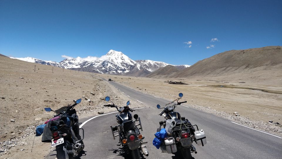 Photo of Gurudongmar Lake, North Sikkim - Travel Tips and Requirements! 3/7 by Paulie Thomas