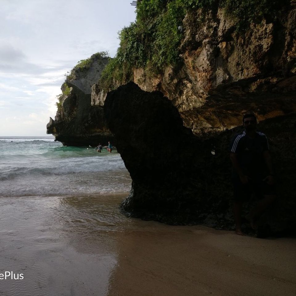 Photo of Uluwatu Beach, Pecatu, Badung Regency, Bali, Indonesia by Jul Sharlin