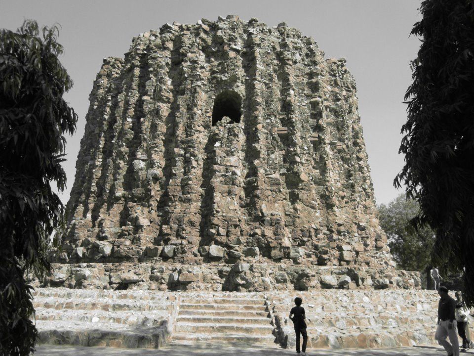 Photo of Qutub Minar- Through my Eyes 1/21 by Shayaan Ahmad Noori