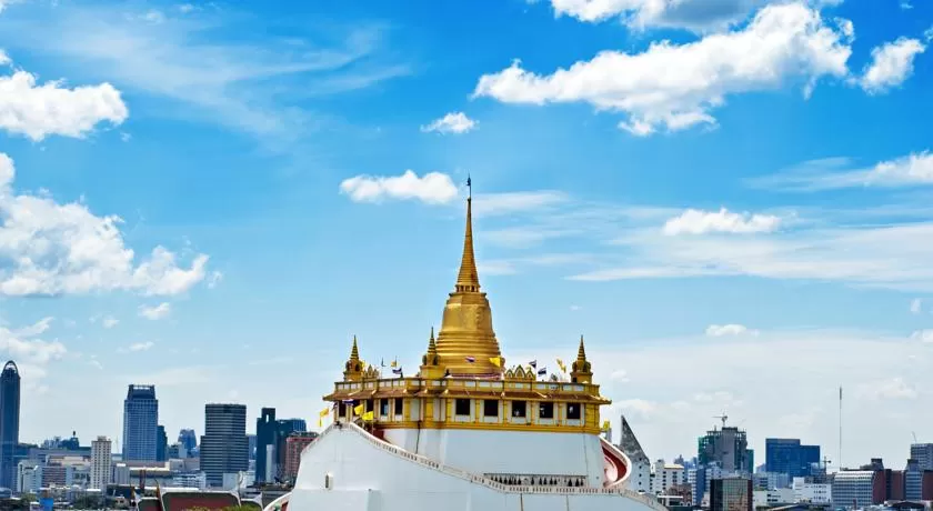 Photo of Wat Saket, Chaiyaphum, Chaiyo District, Ang Thong, Thailand by Priya Pareek