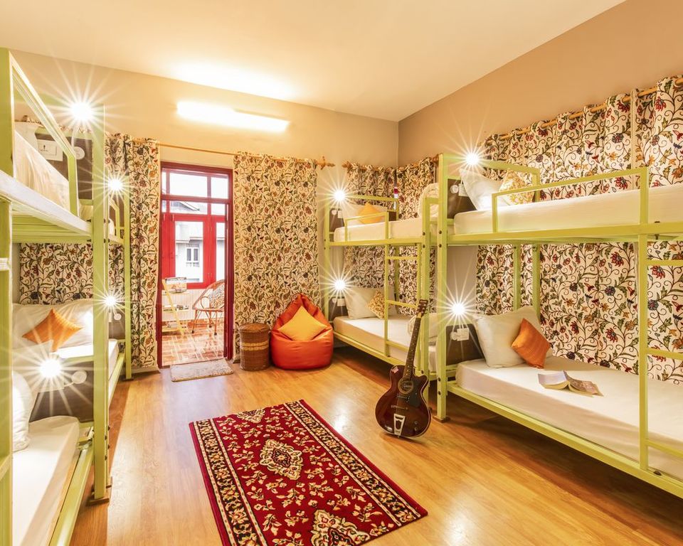 Photo of Oozing Elegance & Beauty, Zostel Srinagar Is Backpackers' Paradise In 'Heaven on Earth' 4/8 by Priya Pareek