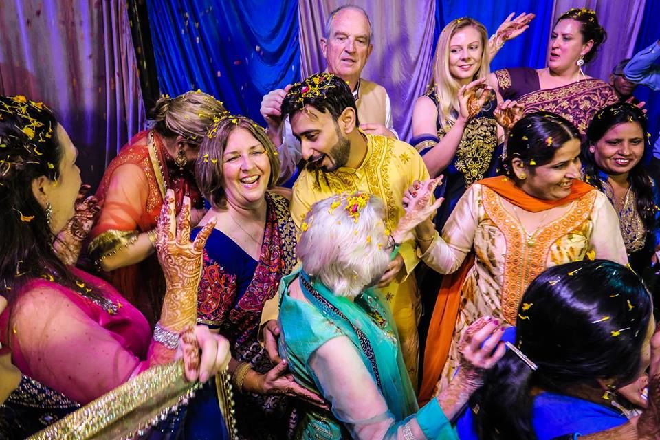 Photo of You Can Now 'Sell Tickets' To your Wedding To Foreign Tourists! Here’s How by Priya Pareek