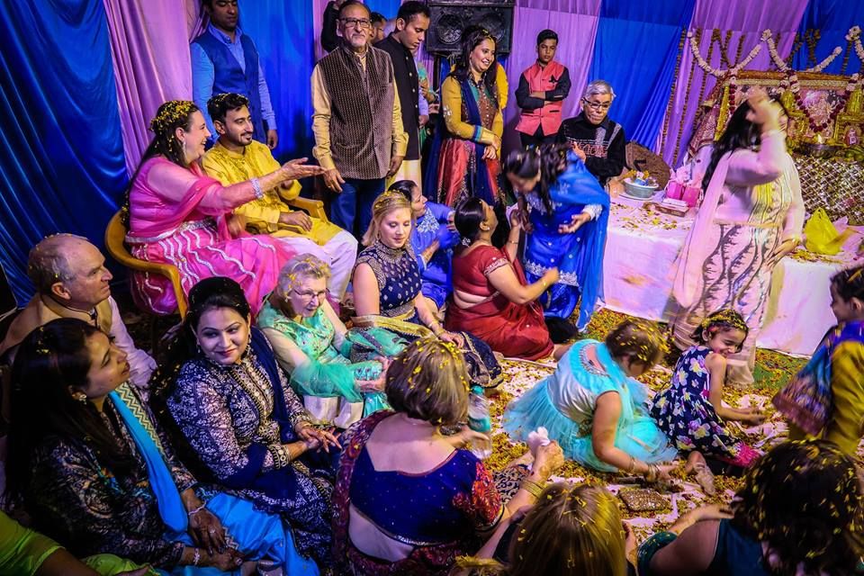 Photo of You Can Now 'Sell Tickets' To your Wedding To Foreign Tourists! Here’s How 1/1 by Priya Pareek