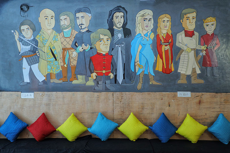 Photo of This Game Of Thrones Themed Hostel In Kasol Has Beds Starting @ ₹269 2/4 by Priya Pareek