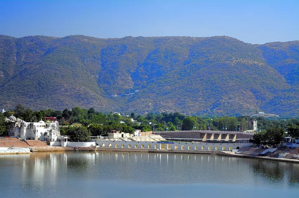 Photo of Pushkar Lake, Pushkar, Rajasthan by Priya Pareek