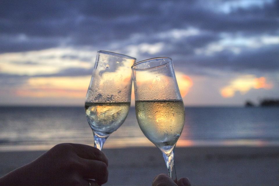 Photo of Booze On Beach? Rs 2,000 Fine For Boozing, Cooking On Goa Beaches 2/2 by Priya Pareek