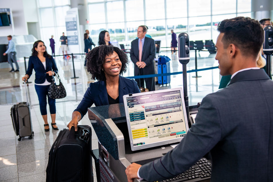 Photo of Facial Recognition System To Replace Boarding Passes at Airports Soon 1/1 by Priya Pareek