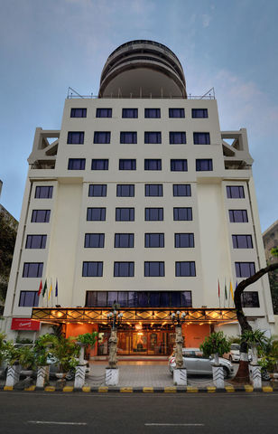 Photo of Looking for a Fab Stay in Mumbai? Pay a visit to Ambassador Hotel 2/2 by Aditi Shah