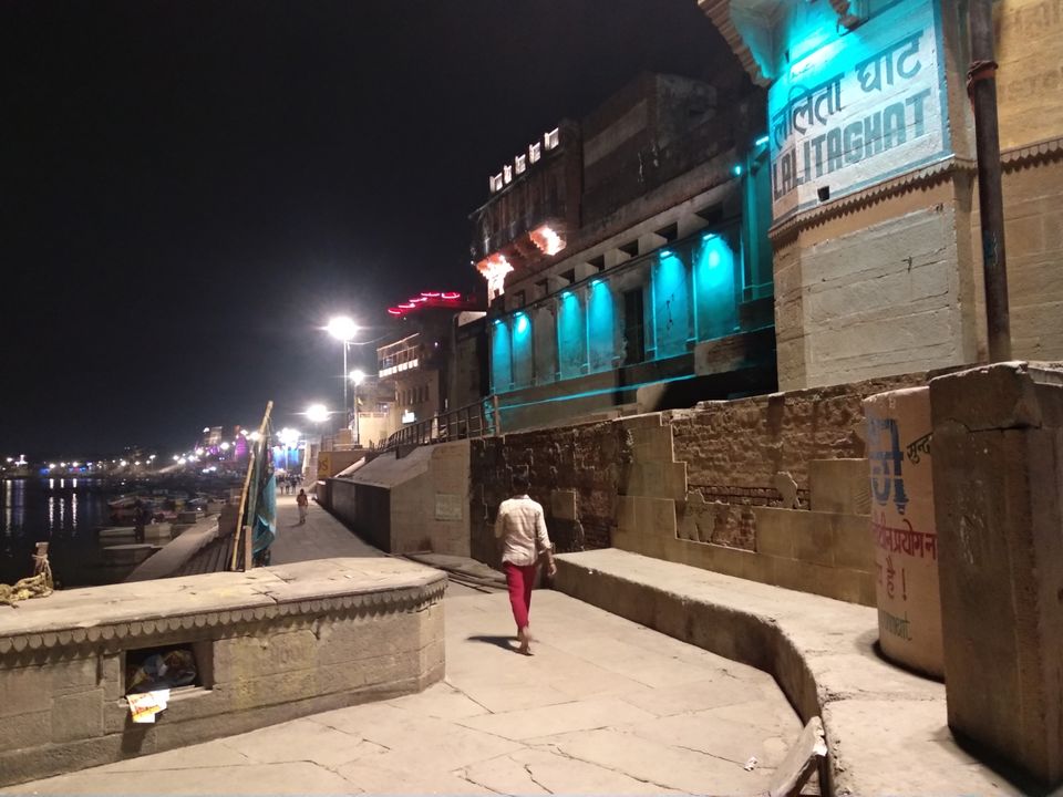 Photo of Dashashwamedh Ghat by Bhavya Sharma