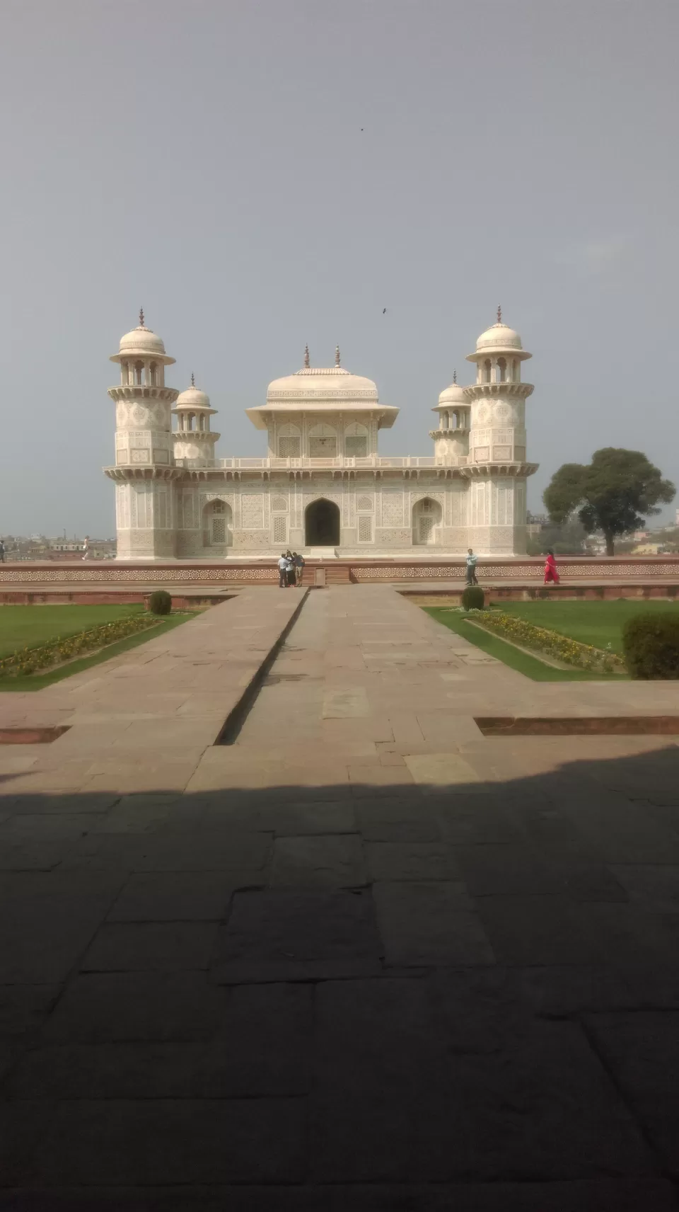 Photo of Itmad-ud-Daula, Agra, Uttar Pradesh, India by Padmini Barua