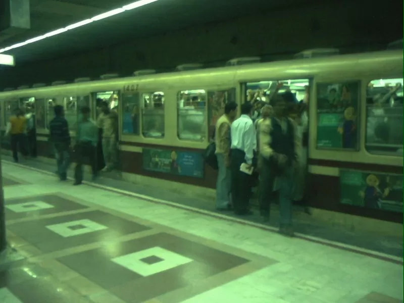 Photo of Rabindra Sarobar Metro Station, Kolkata, West Bengal, India by Sonal Agarwal