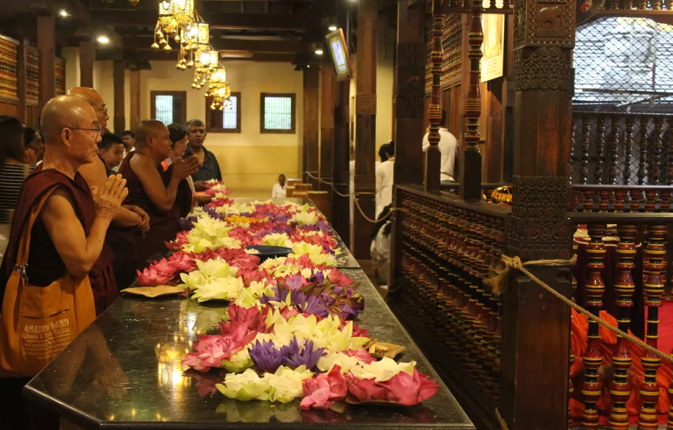 Photo of Temple of the Sacred Tooth Relic, Sri Dalada Veediya, Kandy, Sri Lanka by Abhinav Sharma