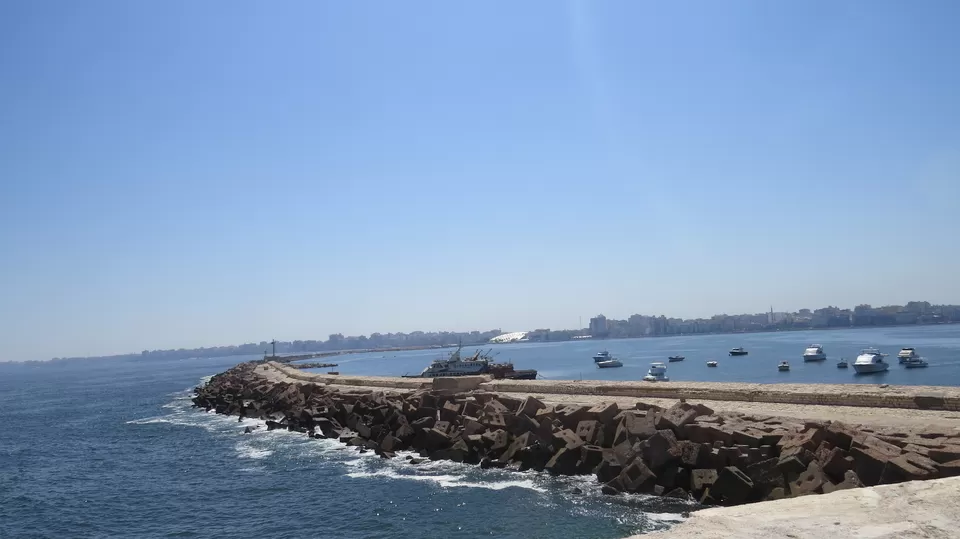 Photo of Qaitbay fort, As Sayalah Sharq, Qesm Al Gomrok, Alexandria Governorate, Egypt by Amrita Banerjee