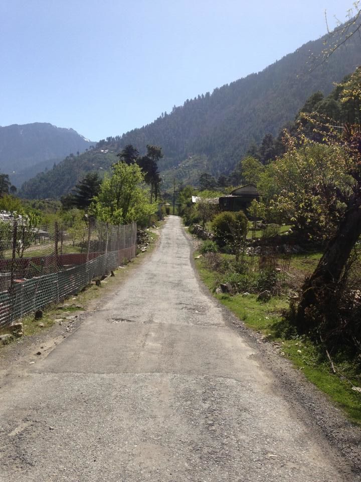 Photo of A Road less travelled, TIRTHAN VALLEY (HIMACHAL PRADESH) 10/40 by Gagandeep Singh