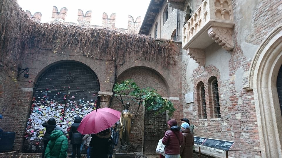 Photo of Giulietta's House, Via Cappello, Verona, VR, Italy by Dianne Goh