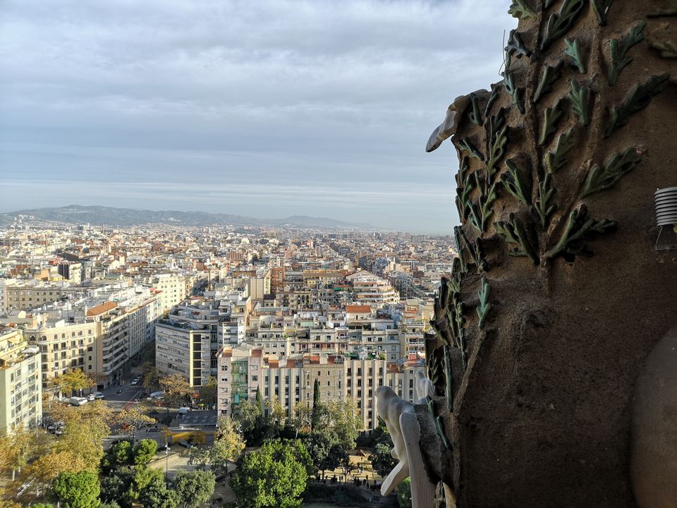 Photo of La Sagrada Familia, Carrer de Mallorca, Barcelona, Spain by Dianne Goh