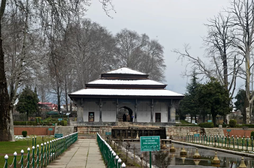 Photo of Shalimar Bagh Gardens, srinagar by Niraz Nizam
