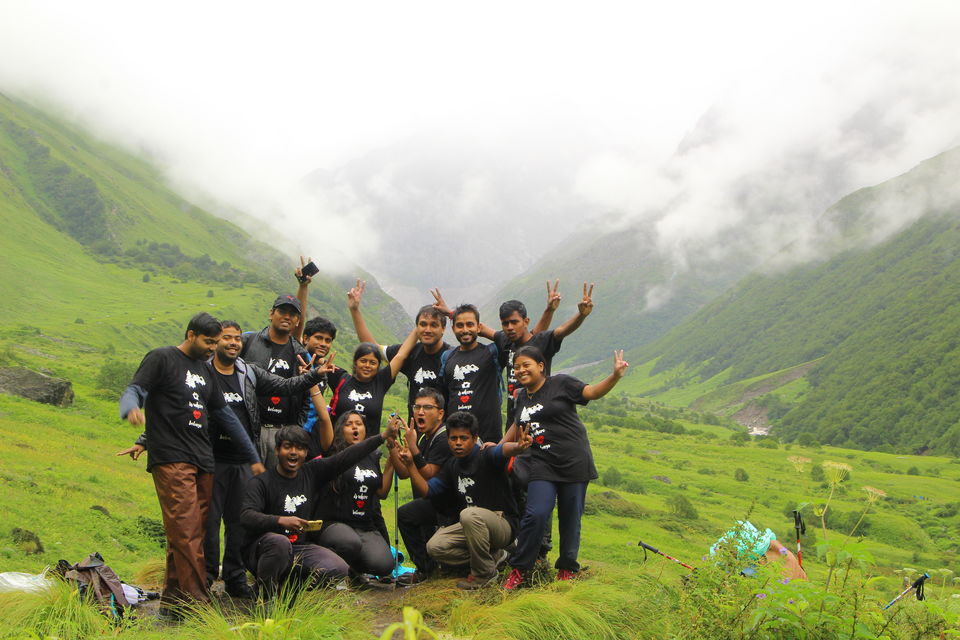 Photo of Trek to valley of flowers and Hemkund Sahib by Shubhrojyoti Laha
