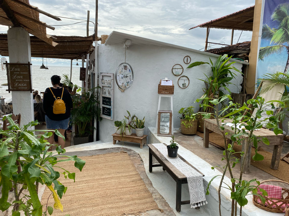 Photo of Eva Cafe, Dmello Vaddo, Anjuna, Goa, India by Divya Nayak