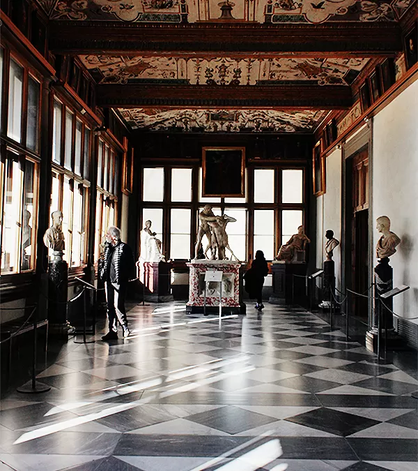 Photo of Uffizi Gallery, Piazzale degli Uffizi, Florence, Metropolitan City of Florence, Italy by Divas Bahuguna