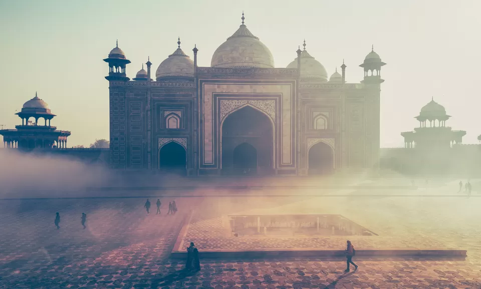 Photo of Agra, Uttar Pradesh, India by Divas Bahuguna