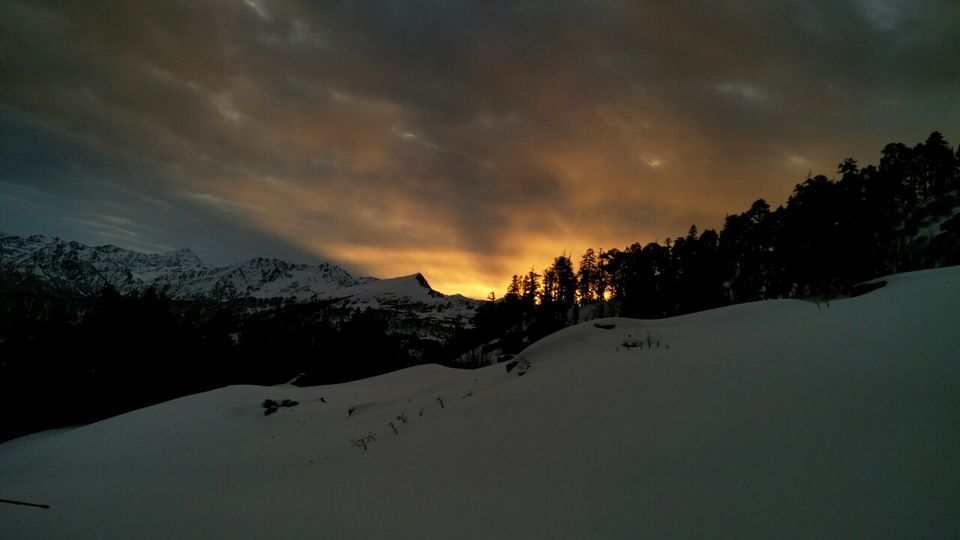 Photo of Kedarkantha, Singtur Range, Uttarakhand, India by Susan Halfhide