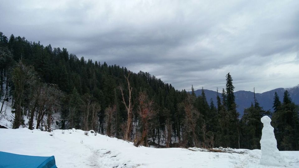 Photo of Of snow, and snow and more snow! - Kedarkantha Trek , Jan 2017 by Susan Halfhide