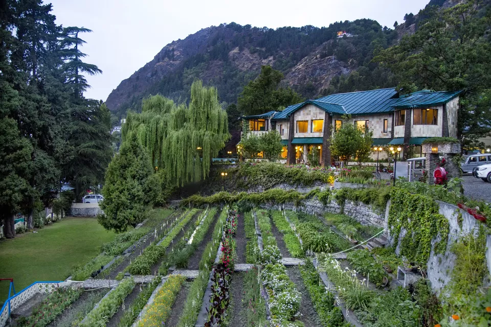 Photo of Shervani Hilltop Nainital, Mallital, Nainital, Uttarakhand, India by Ishvani Hans