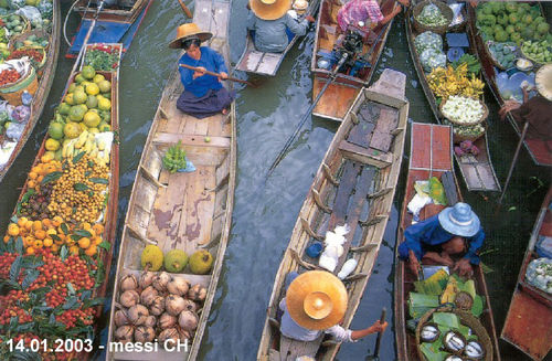 Photo of Damnoen Saduak Floating Market Damnoen Saduak Ratchaburi Thailand by Gautam Modi