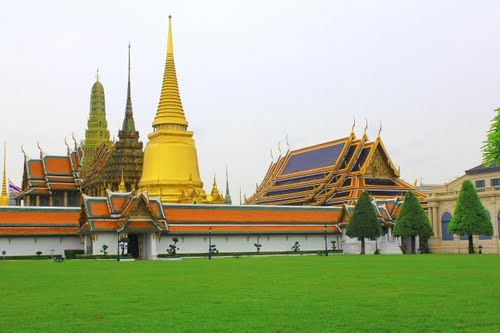 Photo of Grand Palace Phra Borom Maha Ratchawang Bangkok Thailand by Gautam Modi