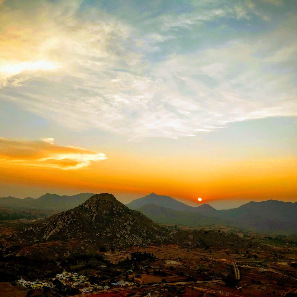 Photo of A view of Sun's fiery kiss to the night - Gudibande Fort by Kusum Nangaru