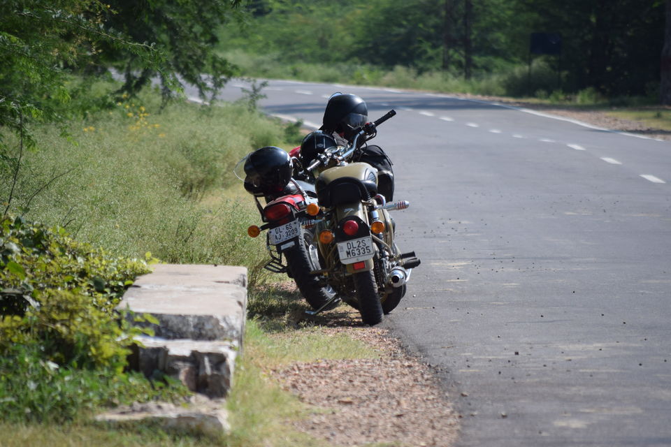 Photo of Colorful Rajasthan: On a Motorcycle 1/38 by Achal Gupta