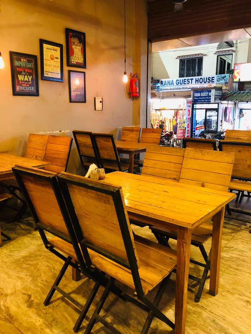Photo of Chat Sang Cafe, Laxman Jhula, Rishikesh, Uttarakhand, India by NJ Vlogger