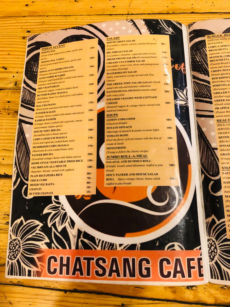 Photo of Chat Sang Cafe, Laxman Jhula, Rishikesh, Uttarakhand, India by NJ Vlogger